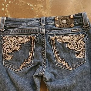 Miss Me dark wash capri embellished jeans style# JE5637P sz 28
